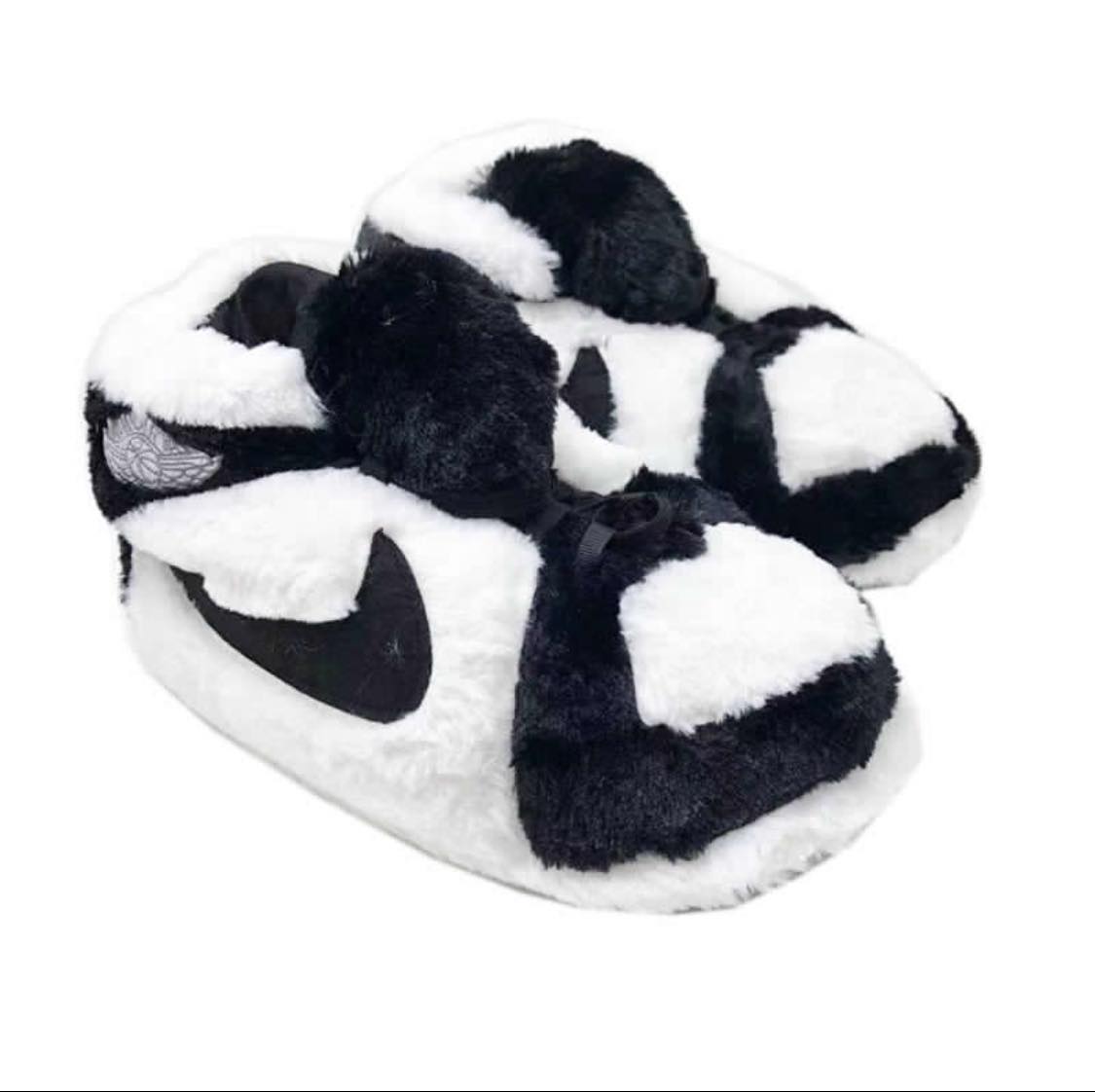 Slippers J1 Black & White