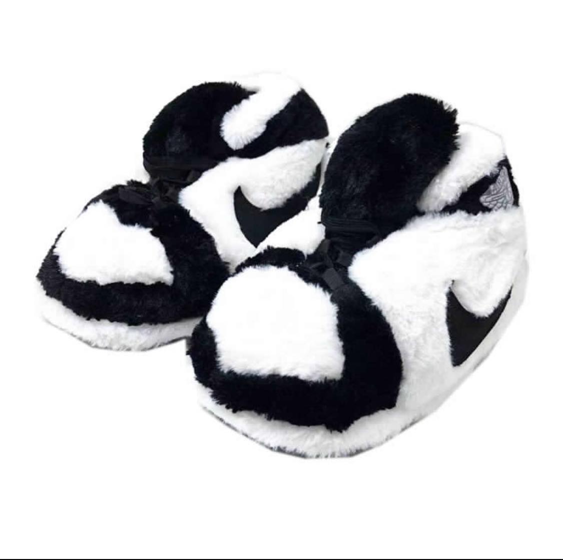 Slippers J1 Black & White