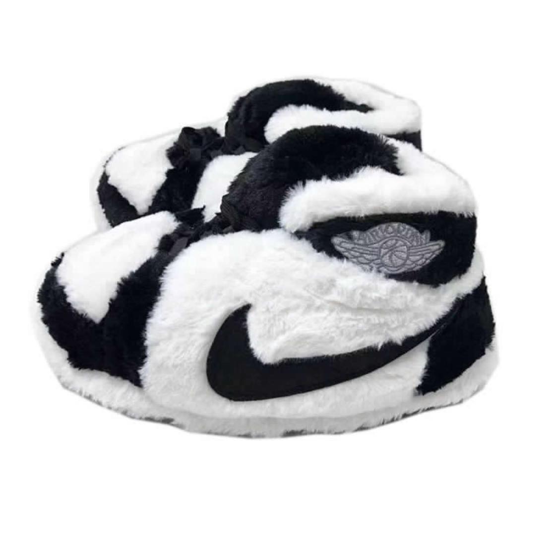 Slippers J1 Black & White